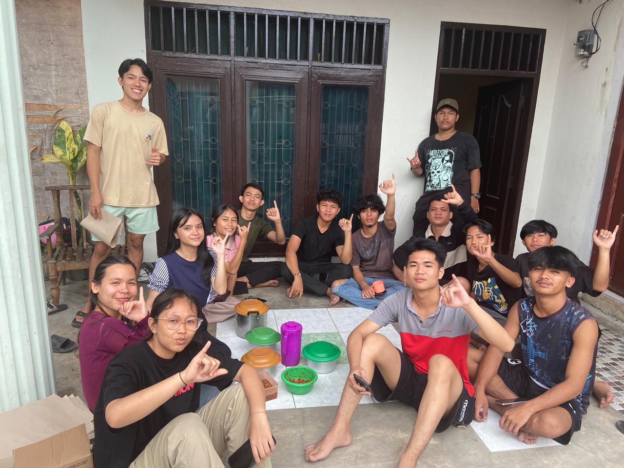 Foto Bakar-Bakar Bersama 1 Kelas